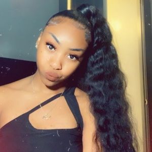 Meet your Posher, Makayla